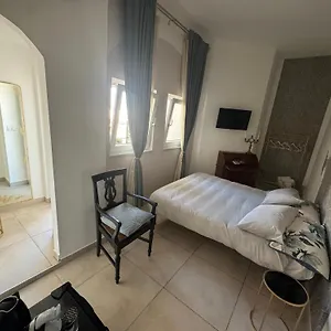 Bella 'mbriana , Naples Italy